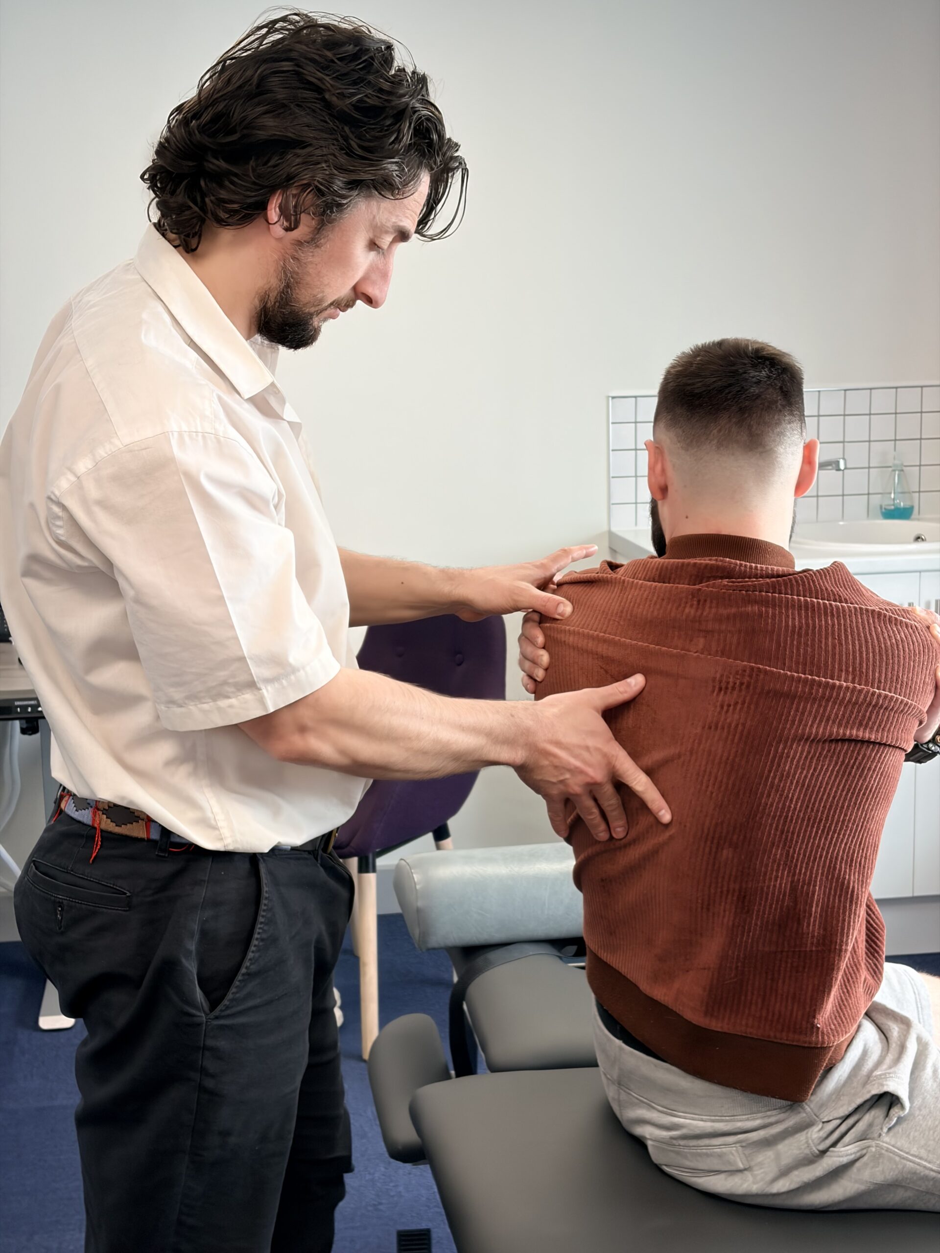 Hands-on osteopathic treatment at King’s Lynn Chiropractic Clinic